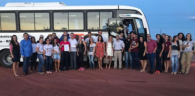 Presidente dos Progressistas-RO, participa de entrega de ônibus para a Associação dos Acadêmicos em Espigão d'Oeste-RO