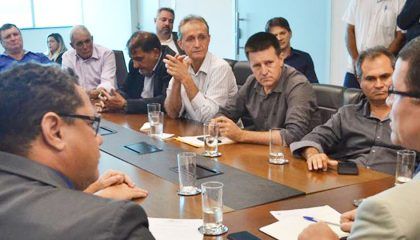 Em reunião com o governador, prefeito de Urupá pede urgência na solução de demandas pendentes