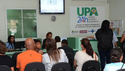 Vereadora Cristiane Lopes intensifica fiscalização na área da saúde