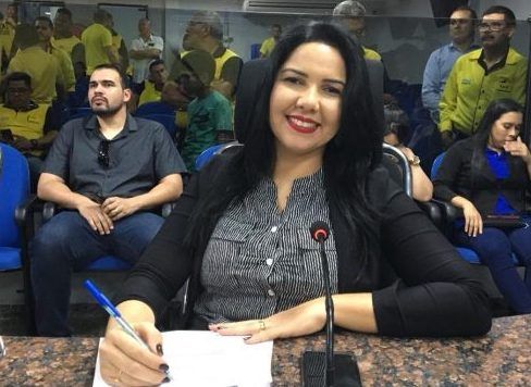 Vereadora Cristiane Lopes vota favorável à Emenda que trata da padronização dos táxis compartilhados - noticias - progressistas rondonia