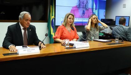 Jaqueline Cassol é eleita presidente da Comissão da Portabilidade da Conta de Luz